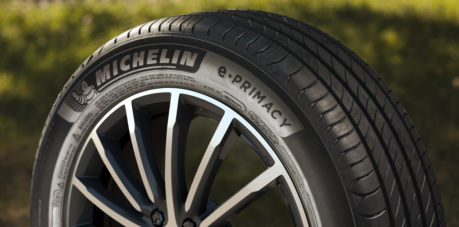 One Last Dance: Michelin Primacy 4 Vs Bridgestone Turanza T005 - Top ...