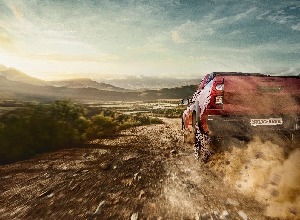 Bridgestone Dueler All Terrain AT002 off road with truck