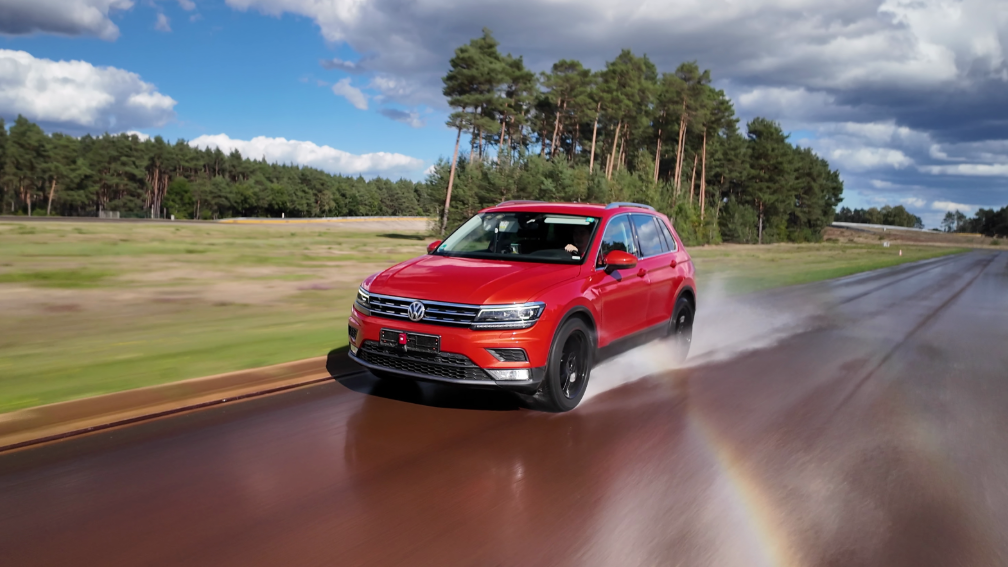 Testing Vehicle of Choice: Volkswagen Tiguan on Wet Handling action